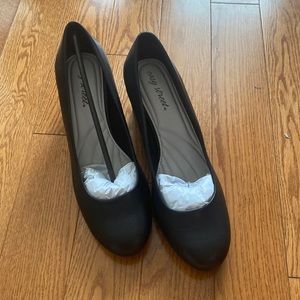 Easy street proper slip on heels